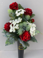 Christmas spike vase with red roses & Queen Annes lace